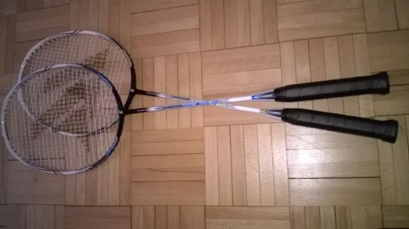 badmintonové rakety
